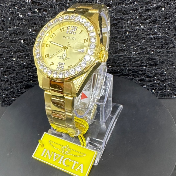 Women's (NWT) Invicta Watch w/a 18k Gold Face Showing the Date & a Crystal Bezel - Picture 3 of 5